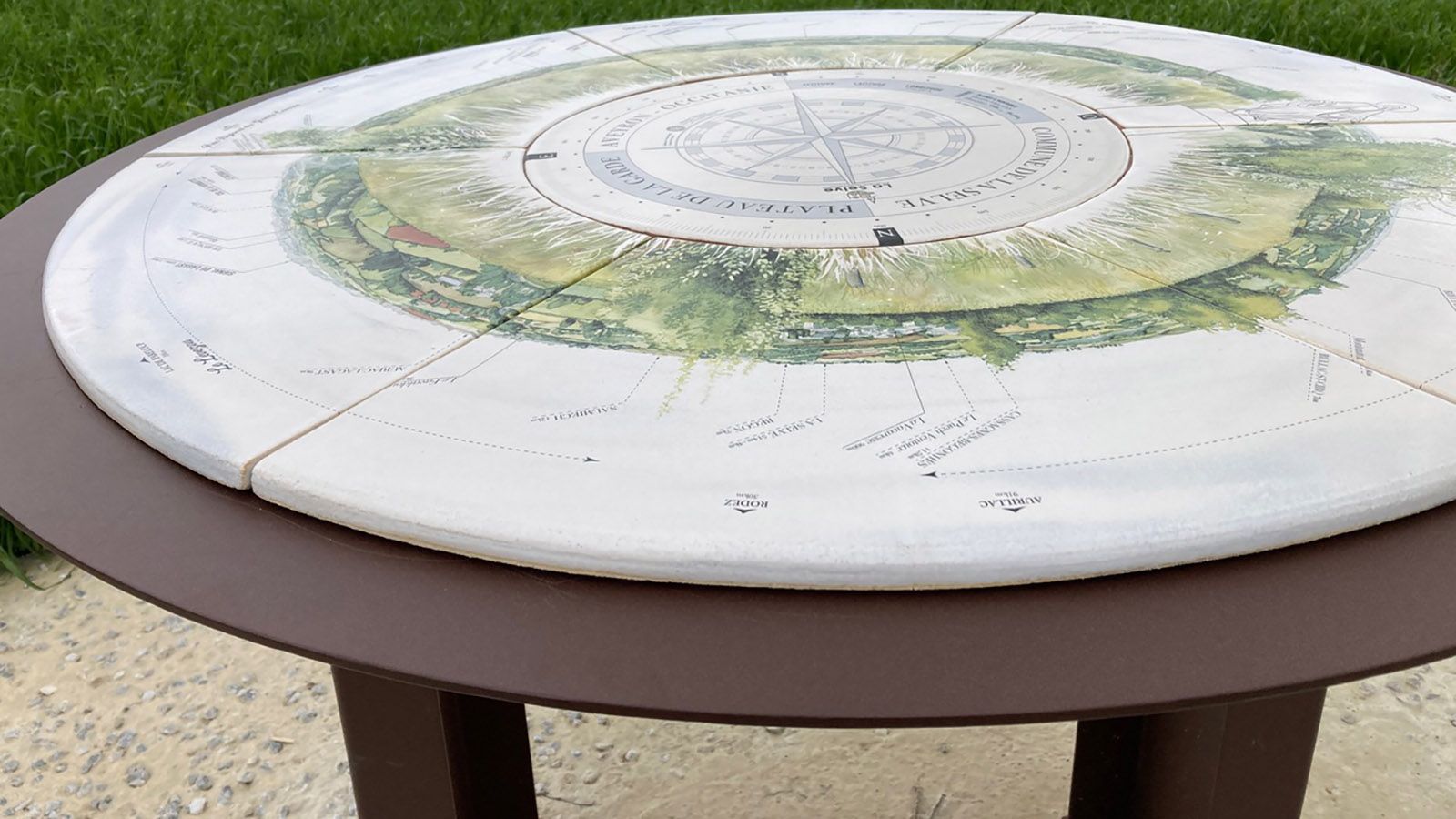 ST-ANDRE-DE-CUBZAC-TABLE-ORIENTATION2