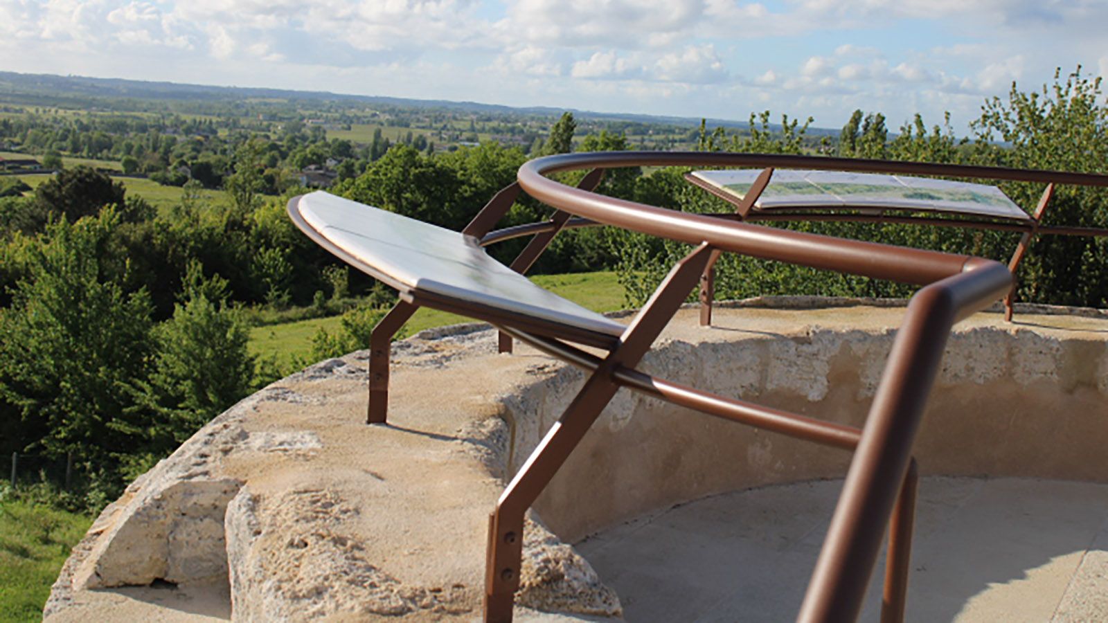 ST-ANDRE-DE-CUBZAC-TABLE-ORIENTATION2