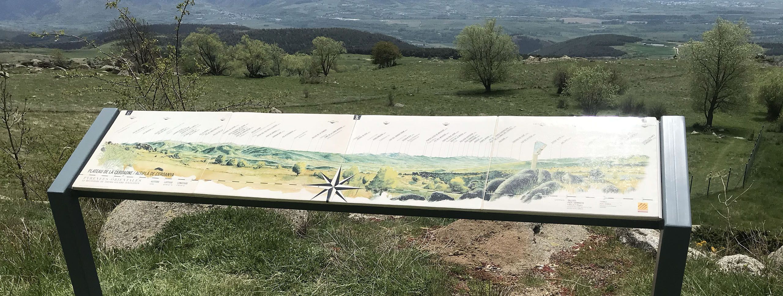 TABLE ORIENTATION PLATEAU CERDAGNE