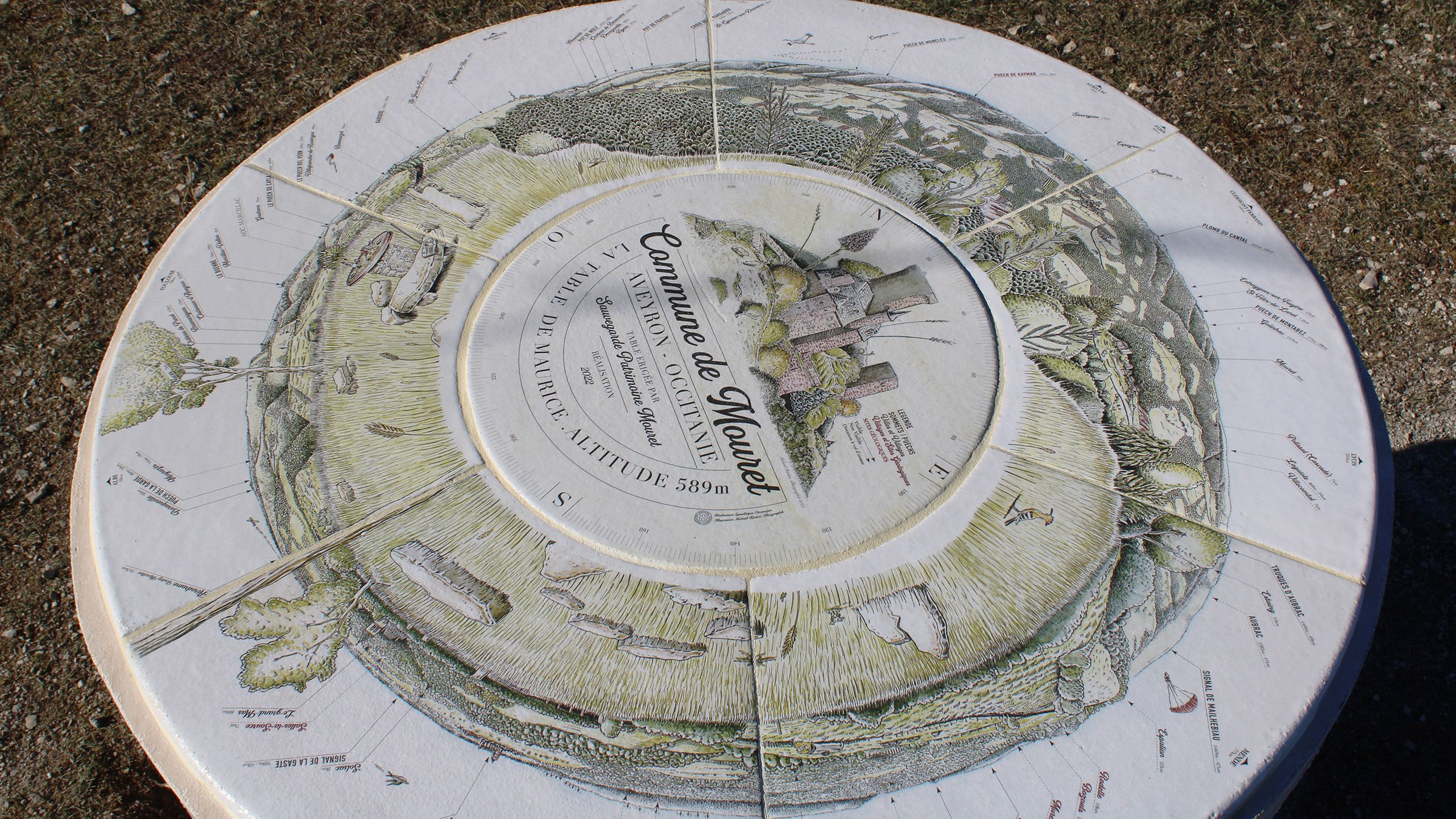 TABLE ORIENTATION / CORSE / CHISA