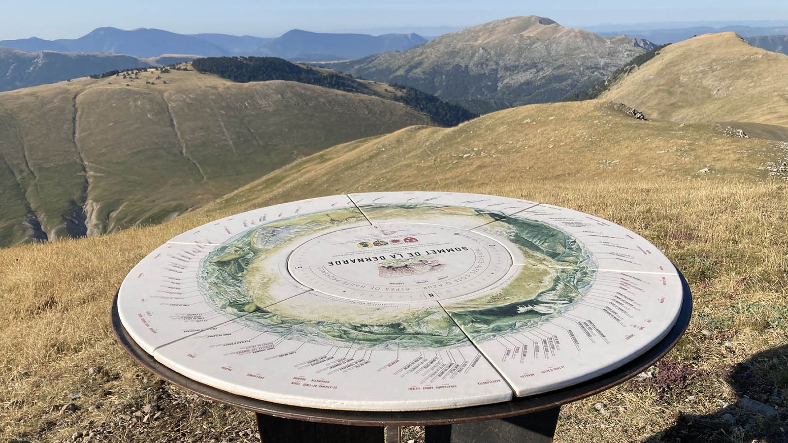 TABLE ORIENTATION/SOMMET DE LA BERNARDE