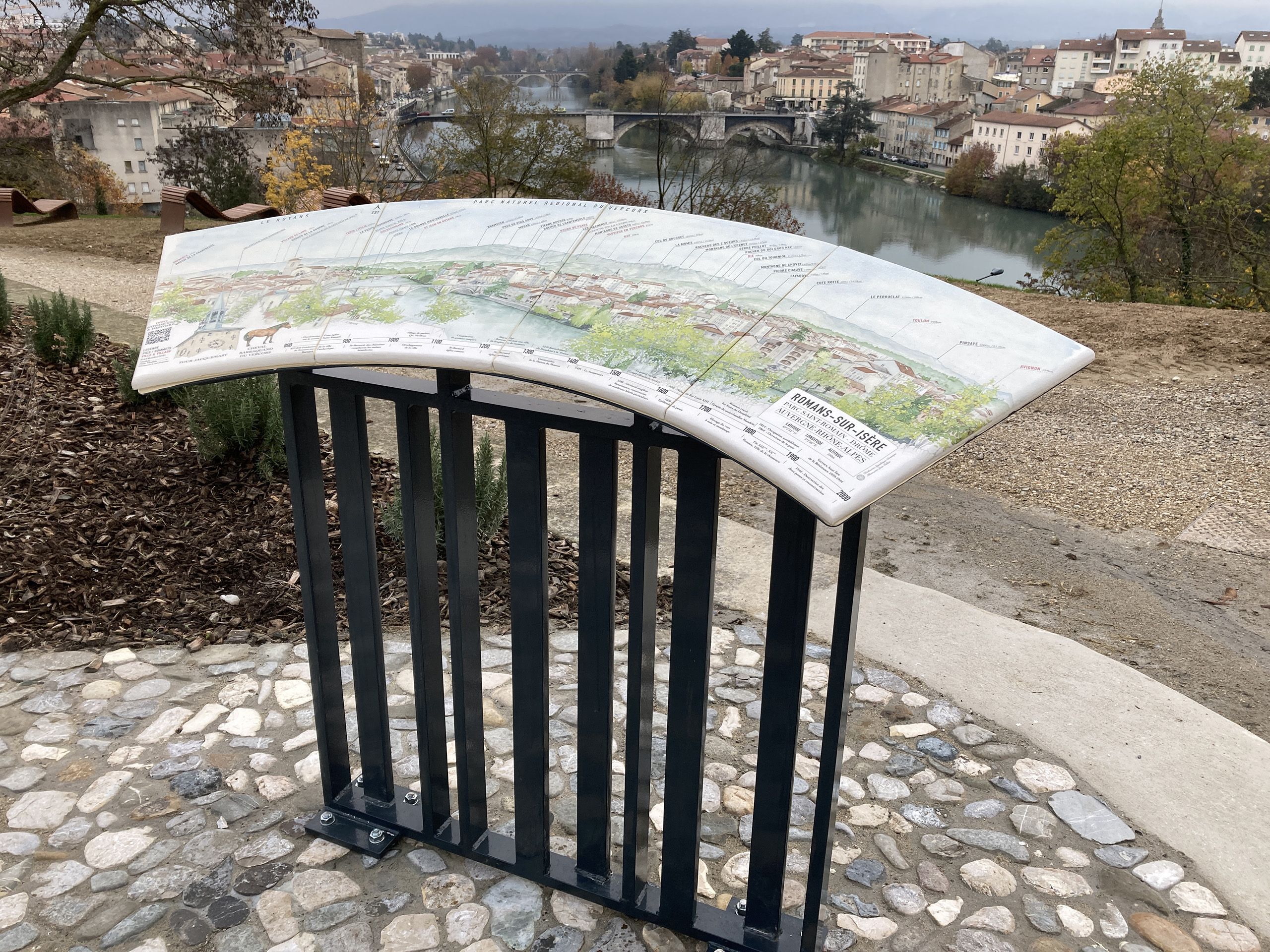 TABLE ORIENTATION / CORSE / CHISA